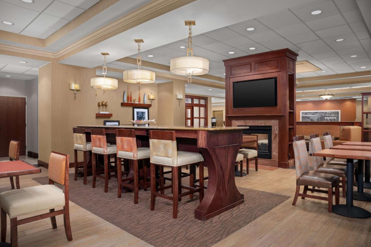 Hampton Inn Easton Exterior foto